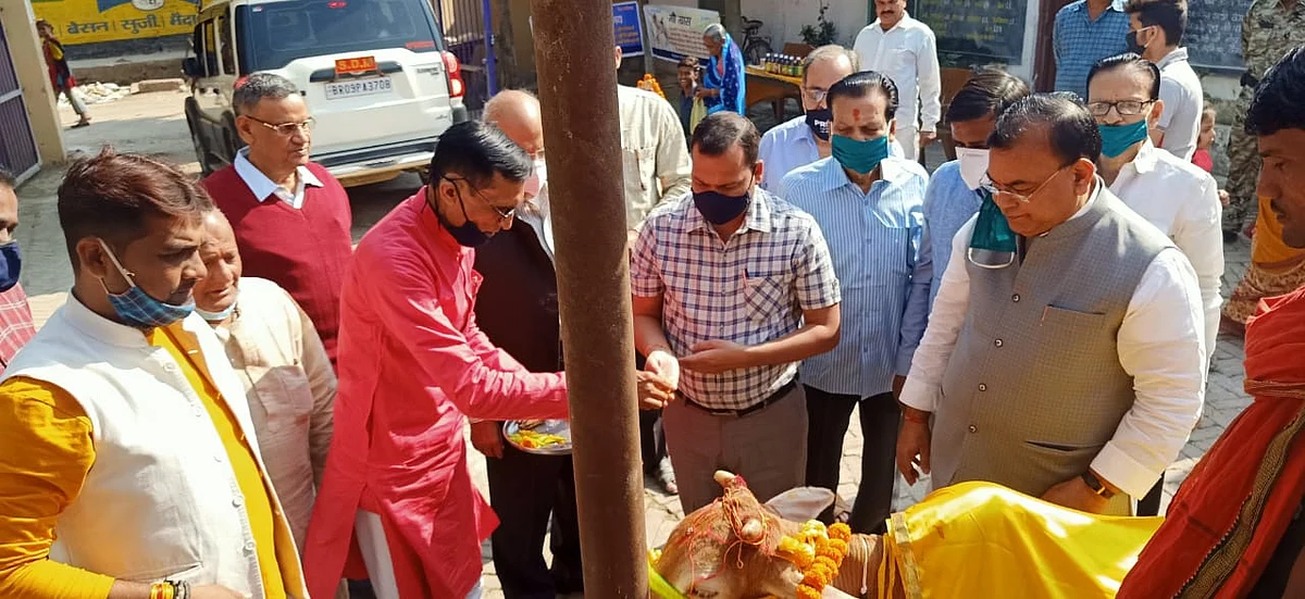 गोपाष्टमी : गो माता की रक्षा से अक्षुण्ण रहेगा धर्म, बचेगी संस्कृति