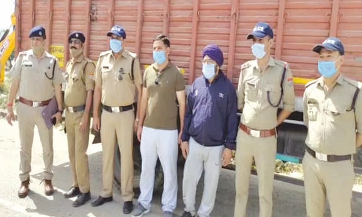 चोरी का ट्रक बरामद, एक आरोपित गिरफ्तार