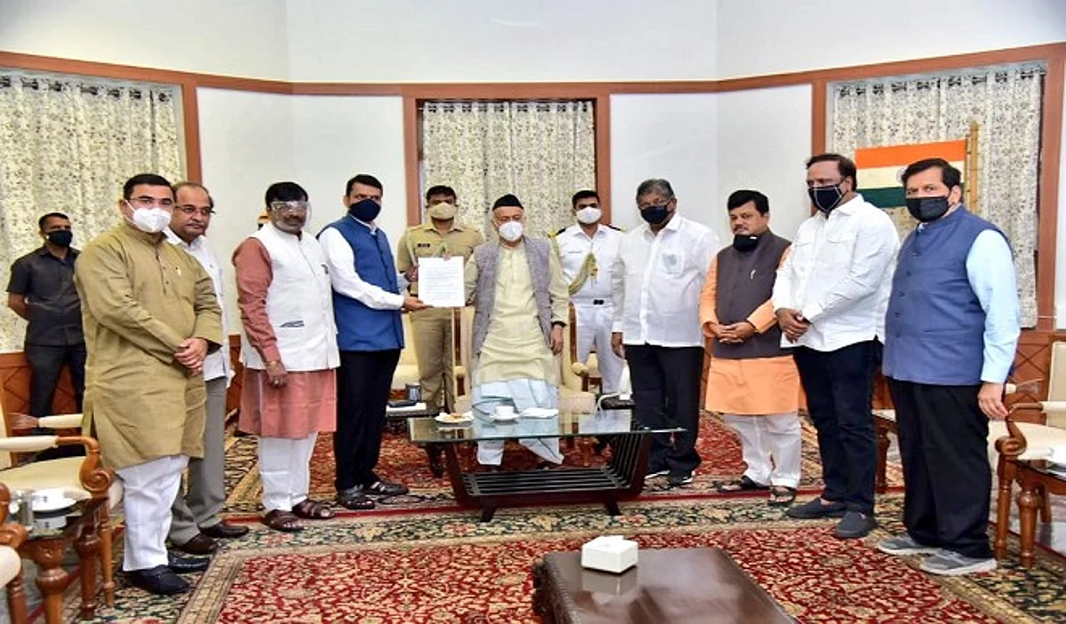 भाजपा प्रतिनिधिमंडल ने राज्यपाल कोश्यारी से की मुलाकात, फडणवीस ने उद्धव की चुप्पी पर उठाए सवाल