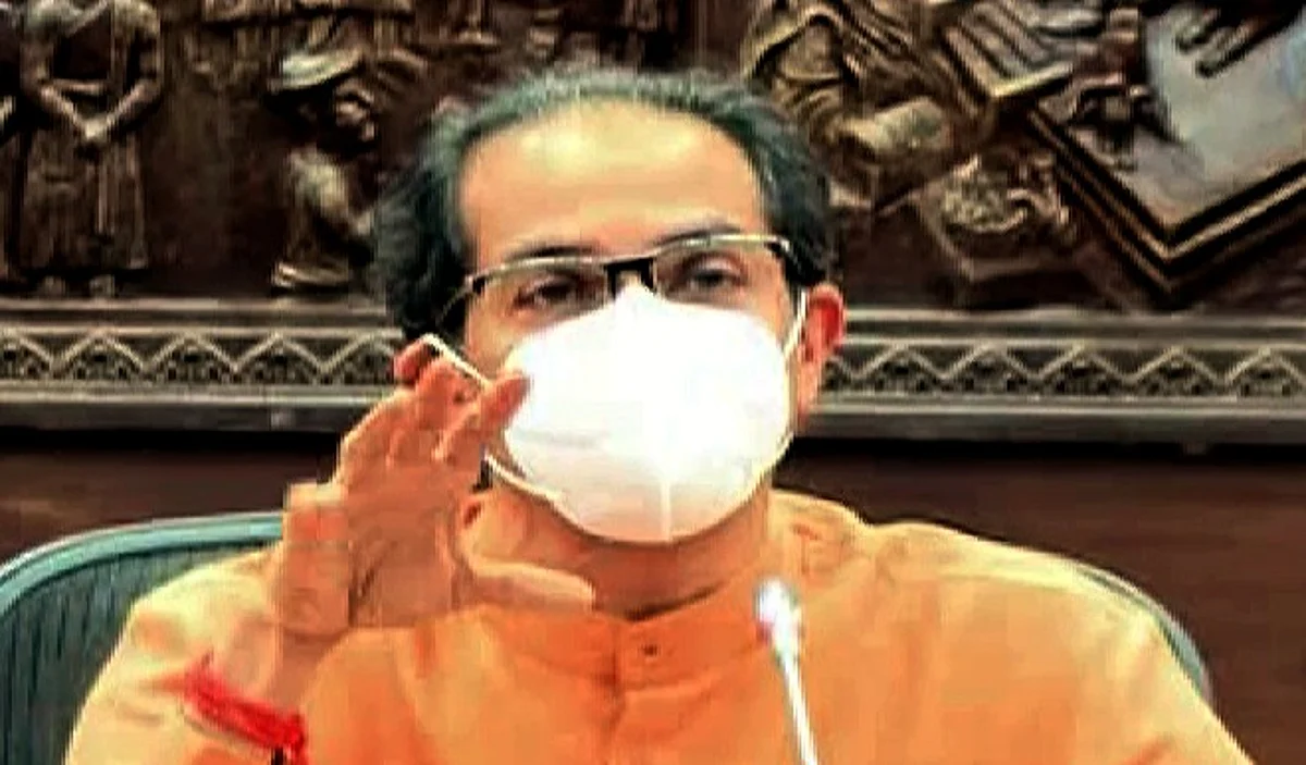 शिवसेना ने भाजपा और महाराष्ट्र के कुछ अधिकारियों के बीच सांठगांठ का आरोप लगाया