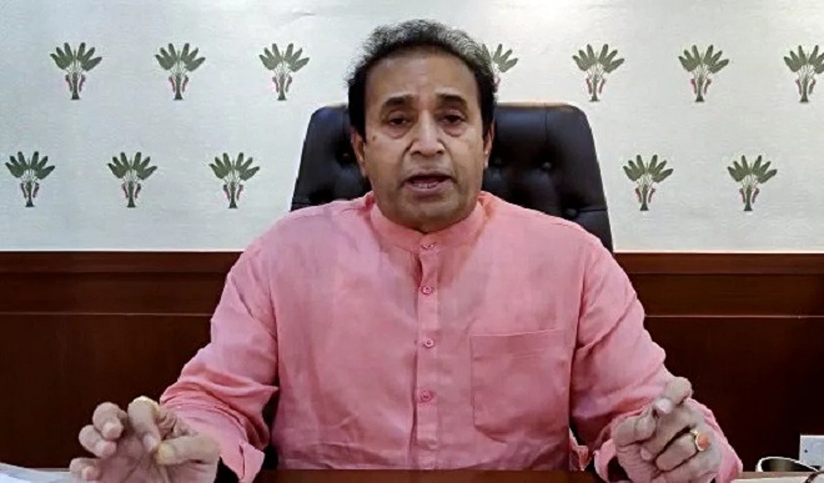 महाराष्ट्र के गृह मंत्री के खिलाफ आरोप: कांग्रेस ने समिति से जांच की मांग की