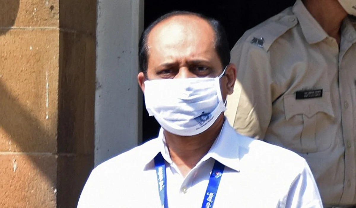 एंटीलिया केस में सचिन वाजे हुए गिरफ्तार, बीजेपी ने की नार्को टेस्ट करवाने की मांग