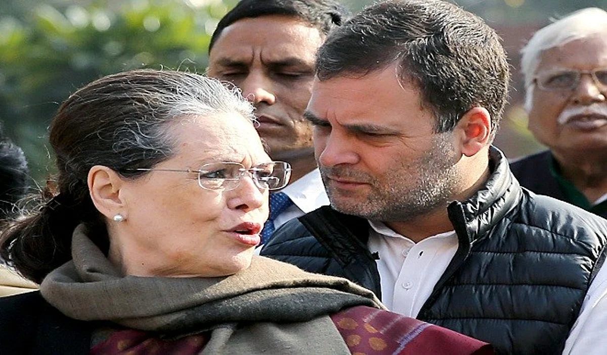 सोनिया-राहुल को कोर्ट से राहत, हेराल्ड मामले में जवाब के लिए मिला समय