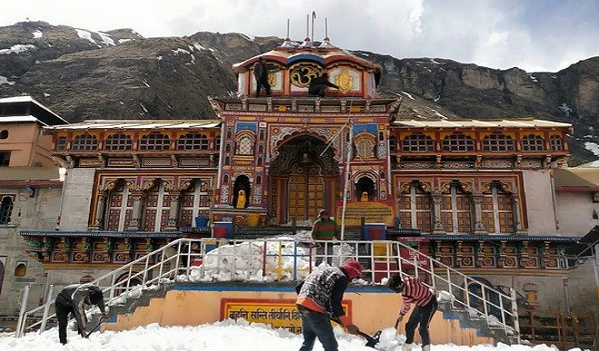 उत्तराखंड सरकार का फैसला, कोरोना संकट को देखते हुए चार धाम यात्रा स्थगित