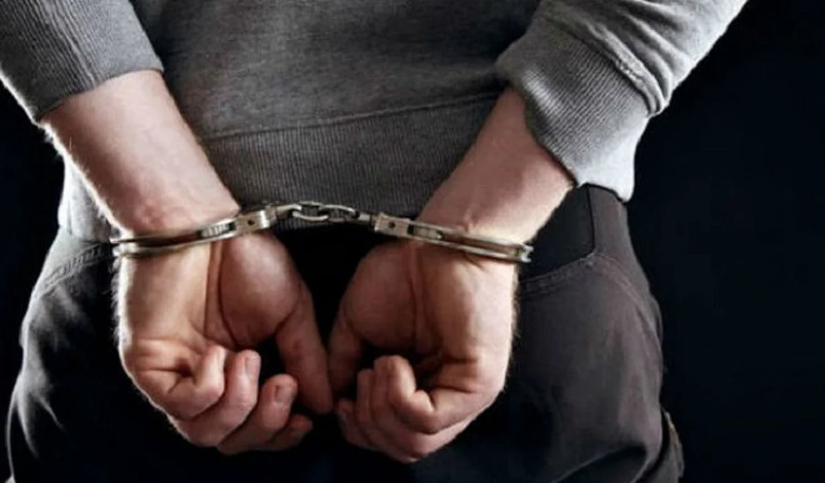 गुजरात में ISI आतंकी मॉड्यूल का भंडाफोड़, सात दुकानों में आग लगाने के आरोप में तीन गिरफ्तार