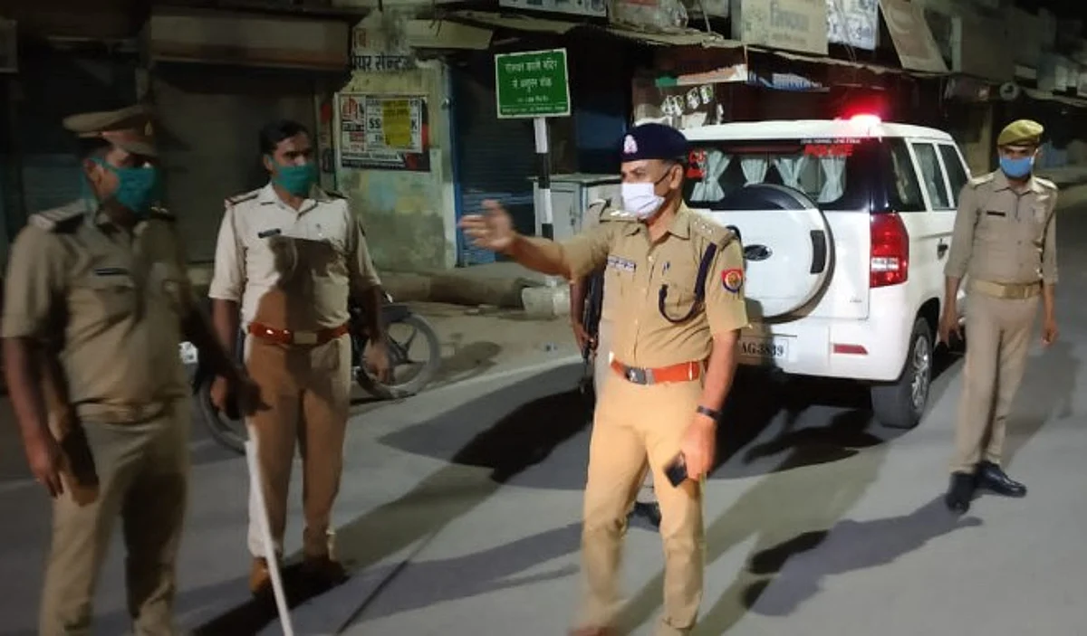 कोरोना के कहर के कारण उत्तर प्रदेश के बहराइच में रात्रि कर्फ्यू लागू करने का फैसला