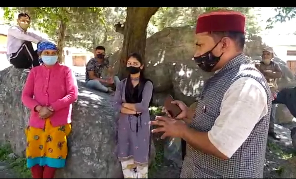 कुंभ ड्यूटी से लौटे 40 जवानों को दो महिला जवानों के साथ किया गया आइसोलेट