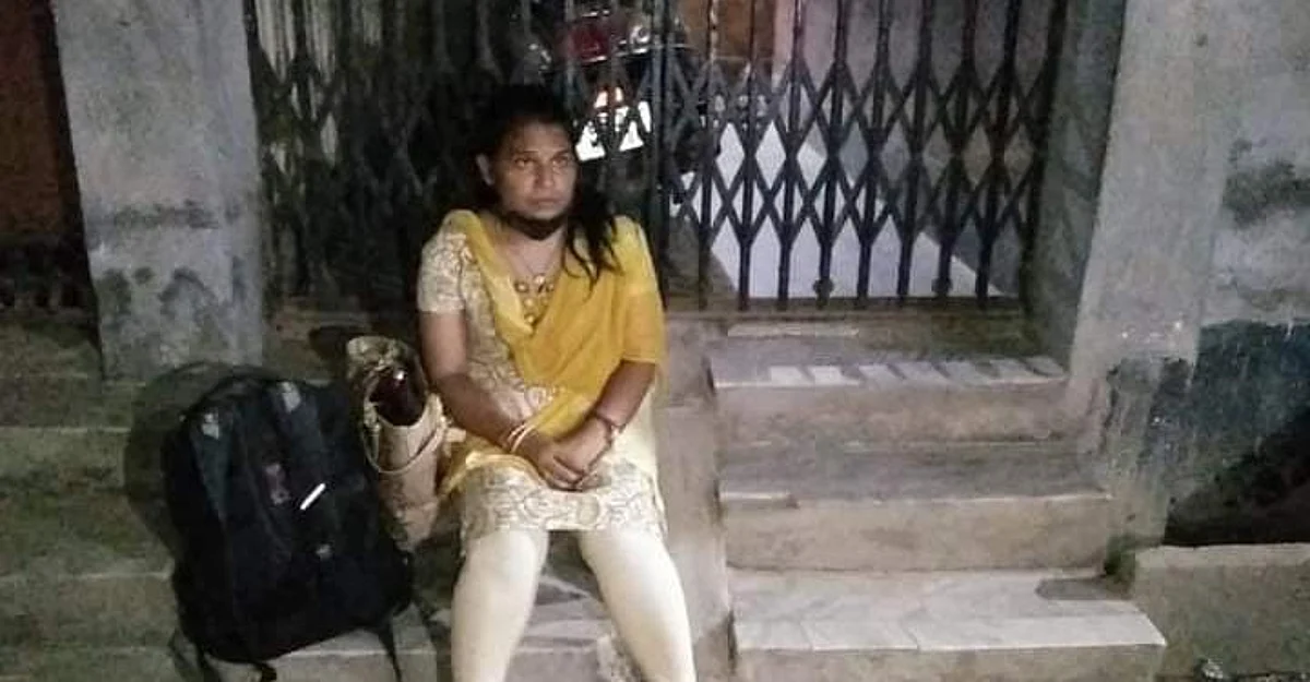 पति के घर की देहरी पर रात भर बैठी रही रागिनी , आज है शादी की 9वी वर्षगांठ