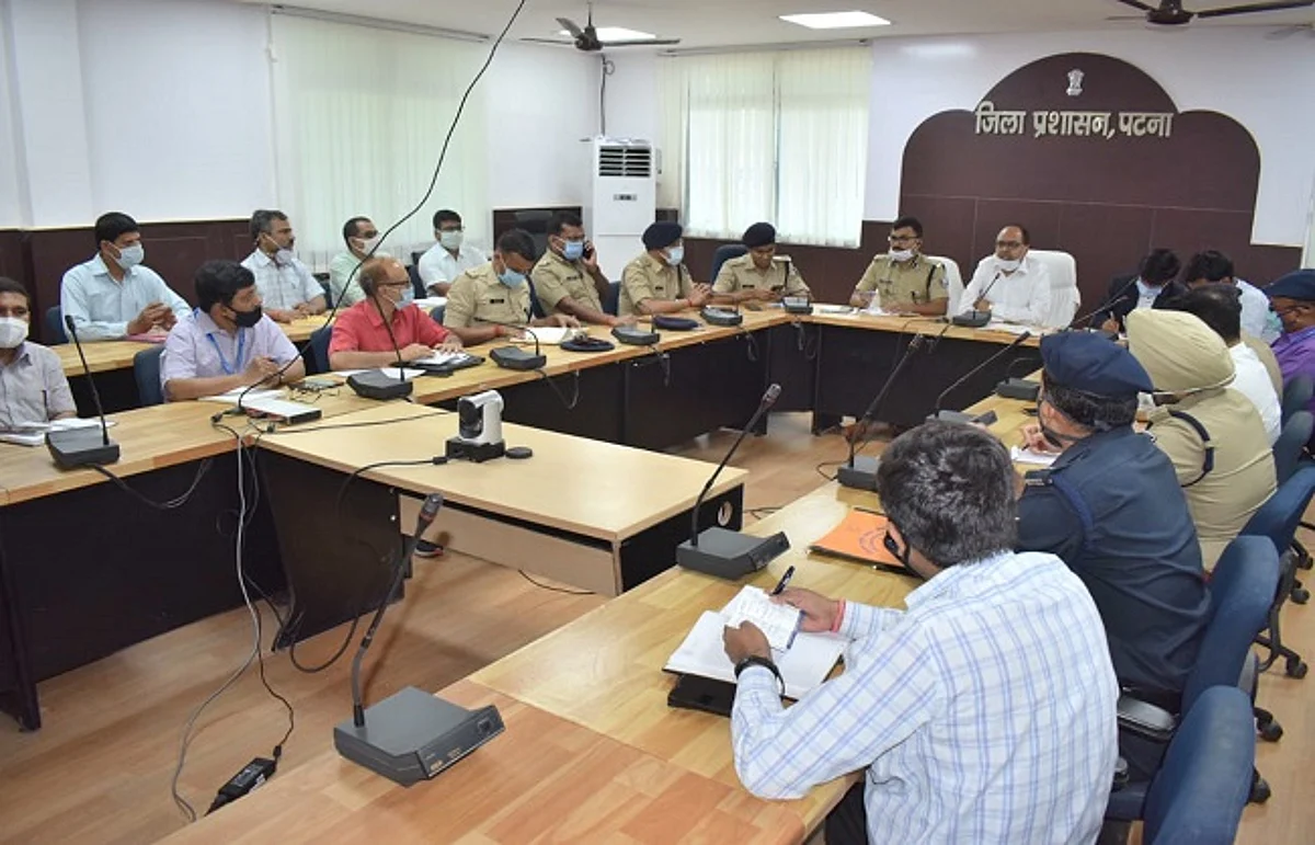 पटना में सार्वजनिक धार्मिक आयोजन पर रोक