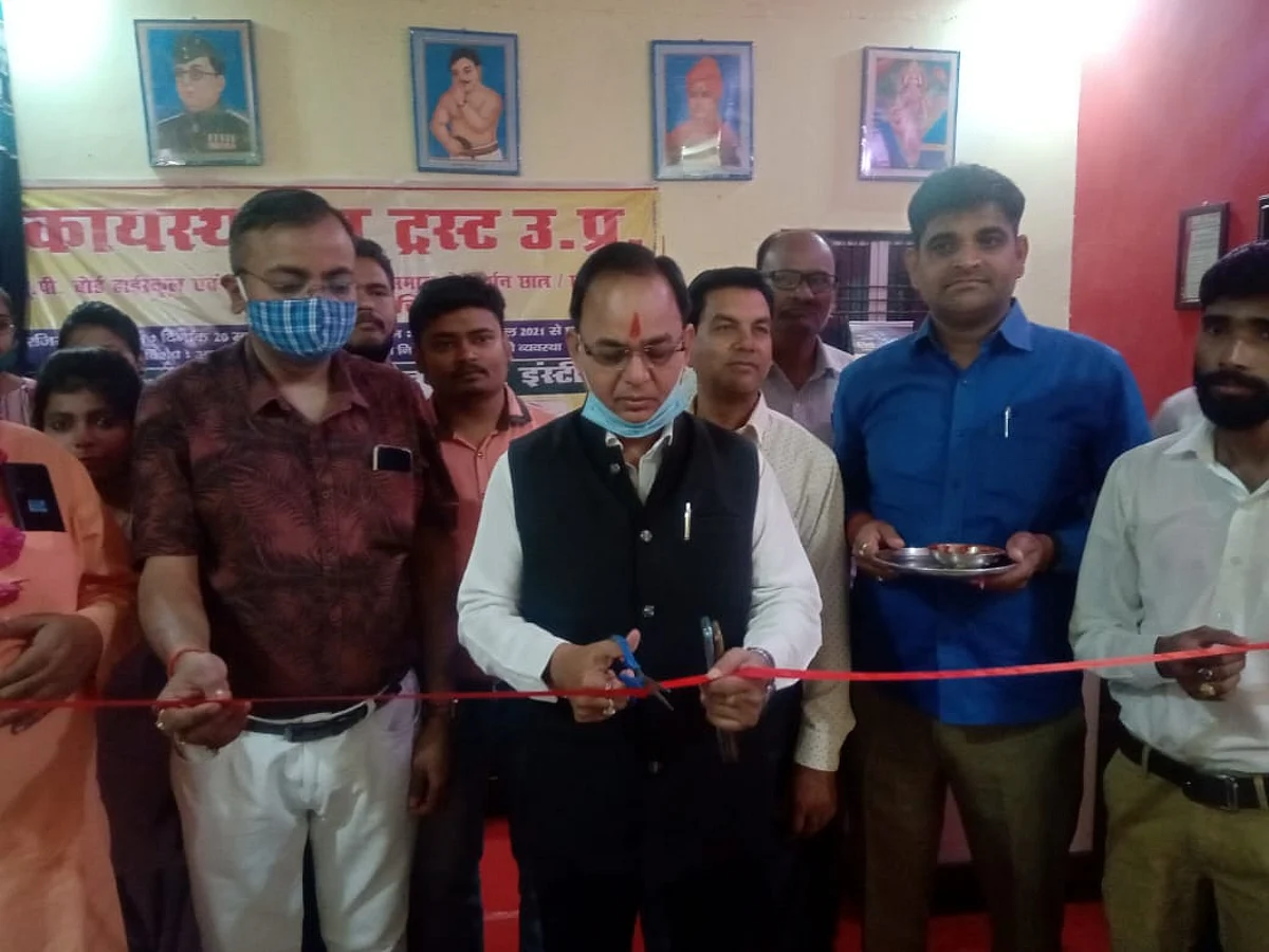 निःशुल्क कोचिंग से गरीब व बेसहारा छात्रों का संवरेगा भविष्य : बीएसए