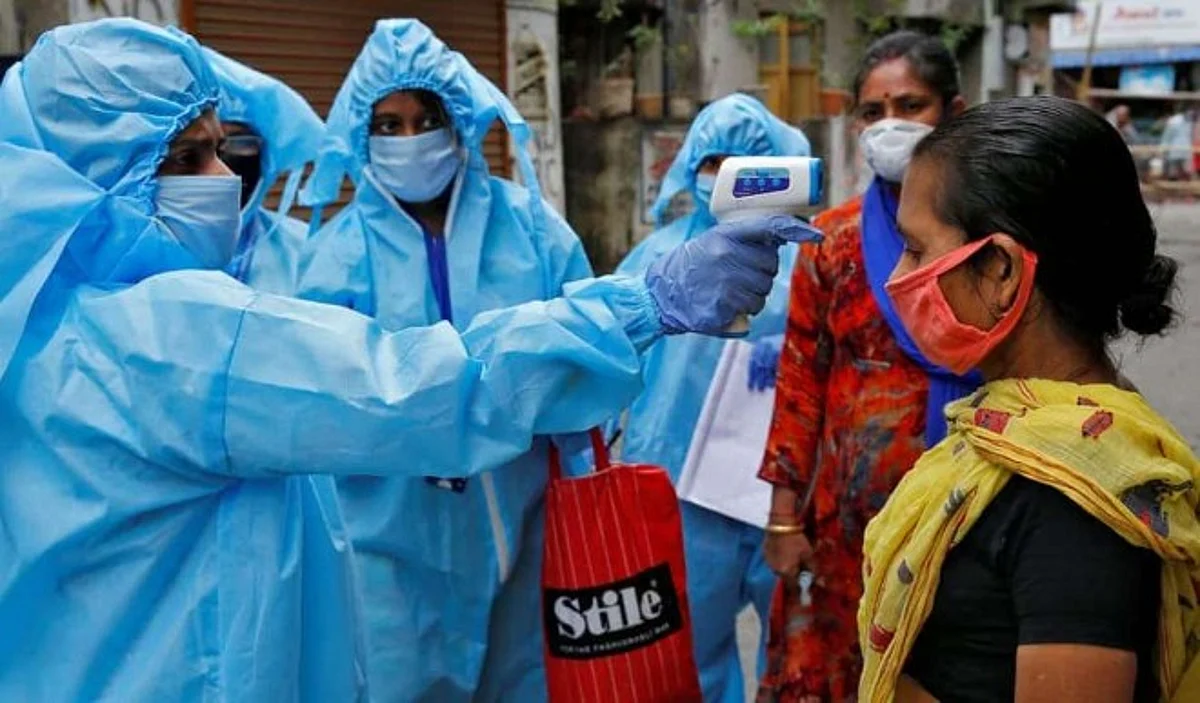 पाकिस्तान में भी बढ़ा कोरोना वायरस का प्रकोप, एक दिन में 135 लोगों की मौत