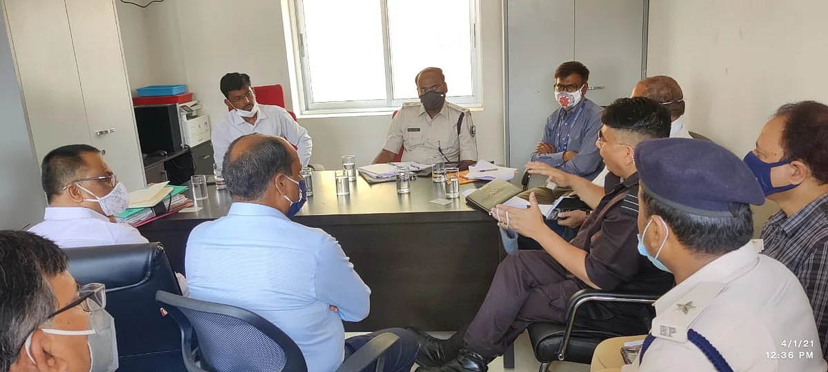 दरभंगा हवाई अड्डा को लेकर की गई बैठक