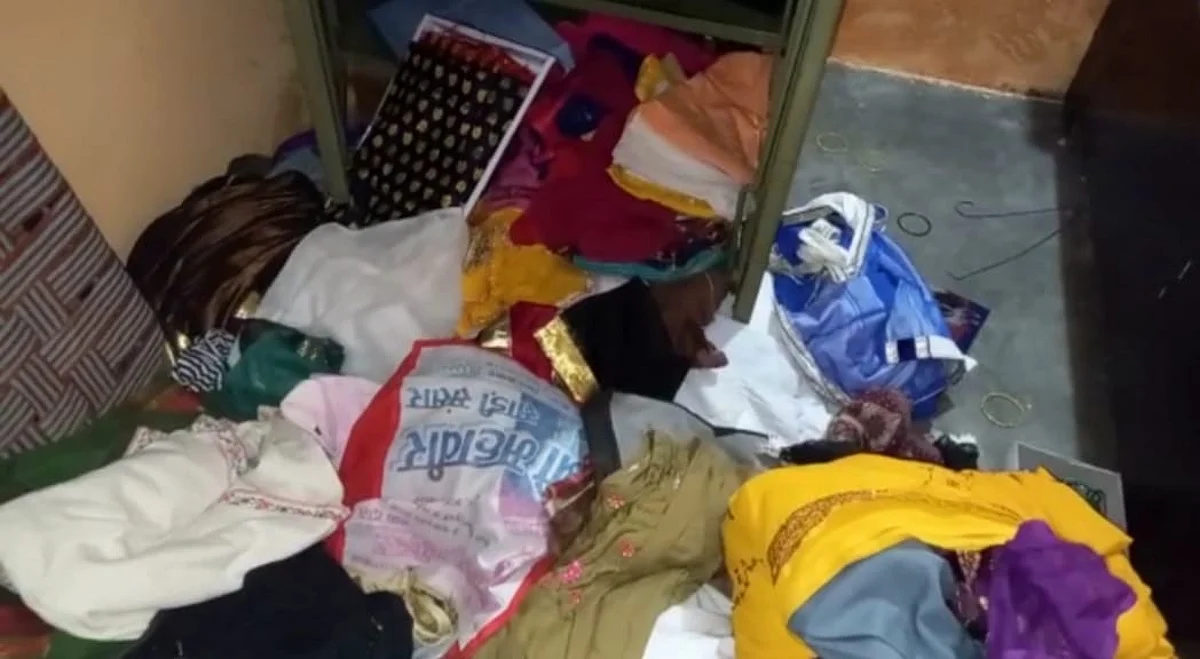 फिरोजाबाद : दो स्थानों पर लाखों की चोरी, पुलिस जांच में जुटी