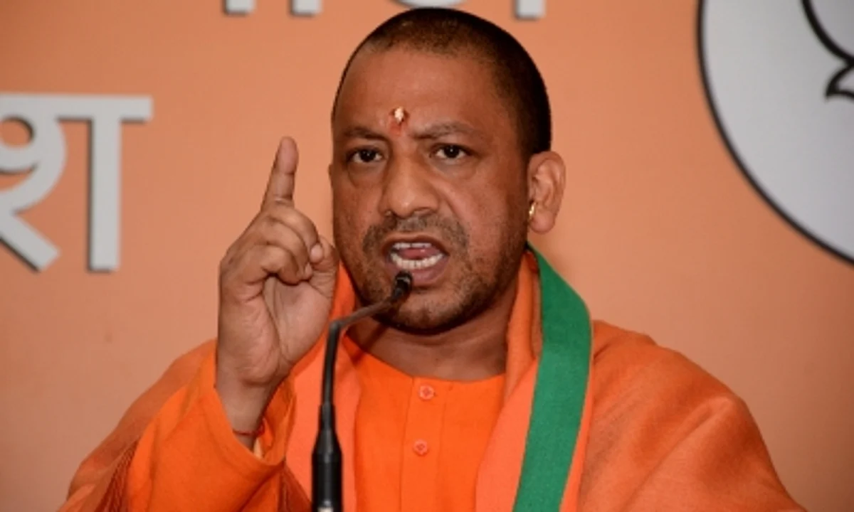 यूपी में लापरवाही बरतने पर मेडिकल कॉलेज के प्रिंसिपल निलंबित