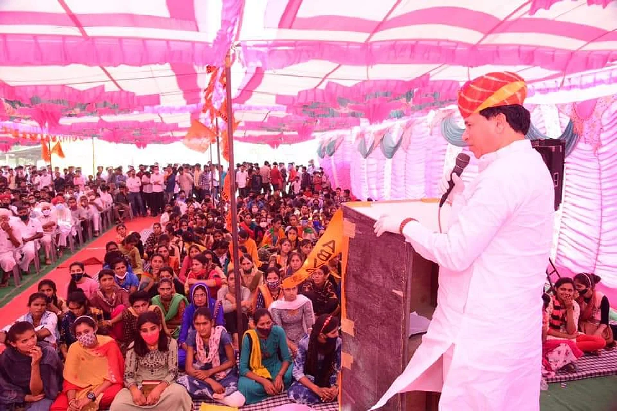 सर्वसमावेशी संविधान देने के लिए देश बाबा साहब का सदैव ऋणी रहेगा: चौधरी