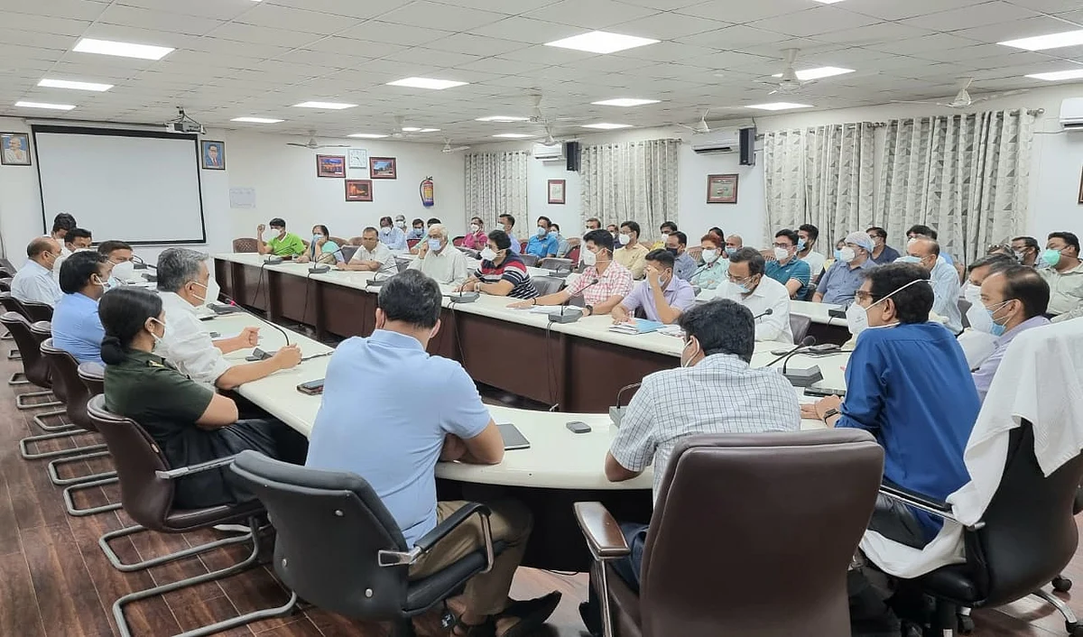 इंसानियत न भूले नर्सिंग होम, मरीज को भर्ती कर इलाज करें : सांसद