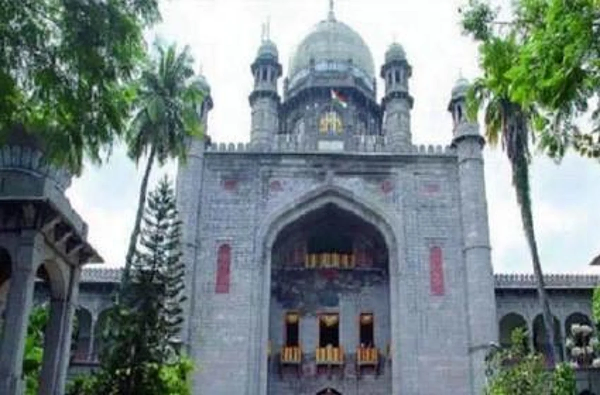 अगले 48 घंटे में लॉकडाउन या कर्फ्यू पर निर्णय ले राज्य सरकार : तेलंगाना हाई कोर्ट