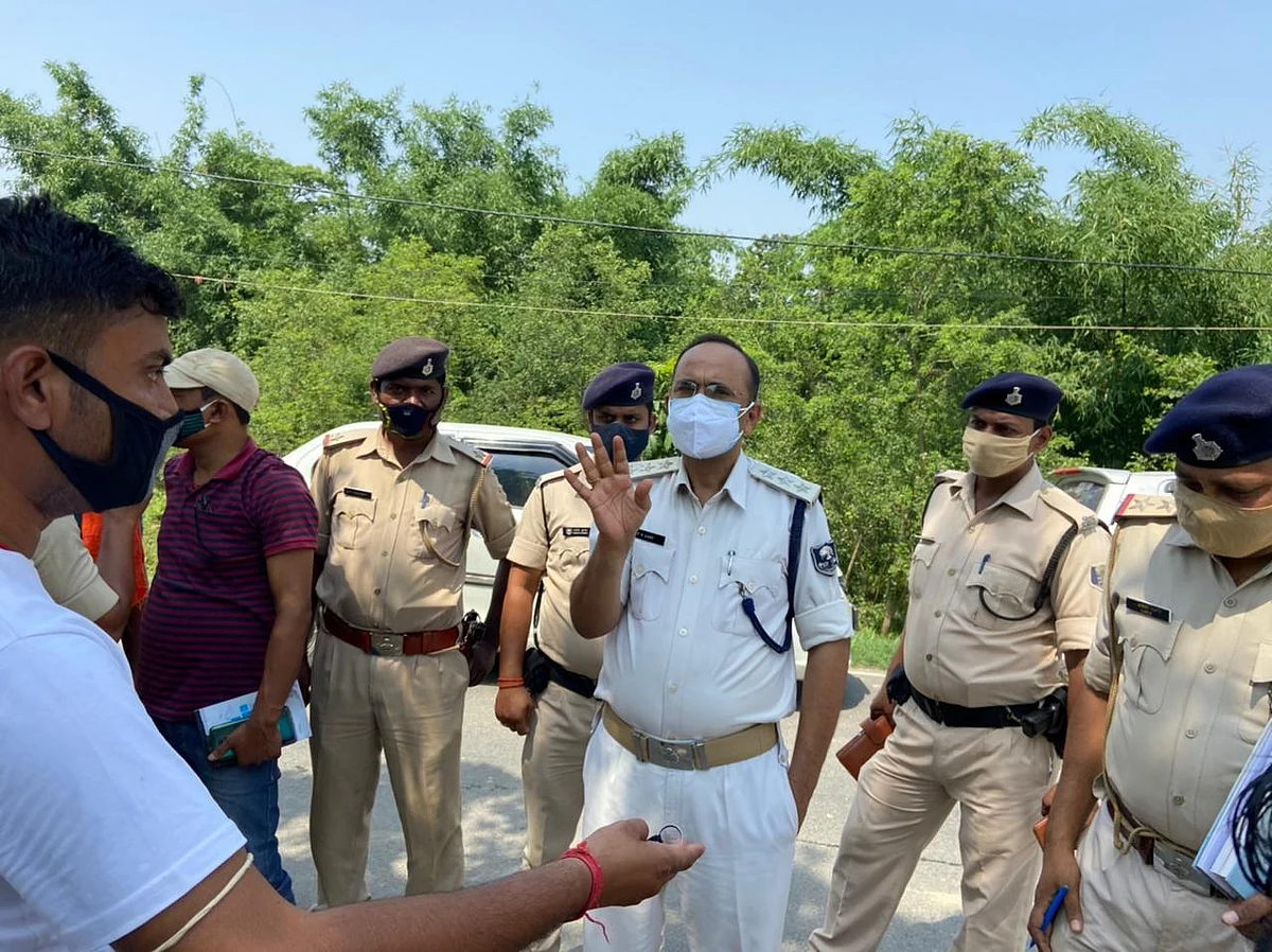सीतामढ़ी में दिनदहाड़े 17 लाख की लूट, पुलिस पर सवालिया निशान