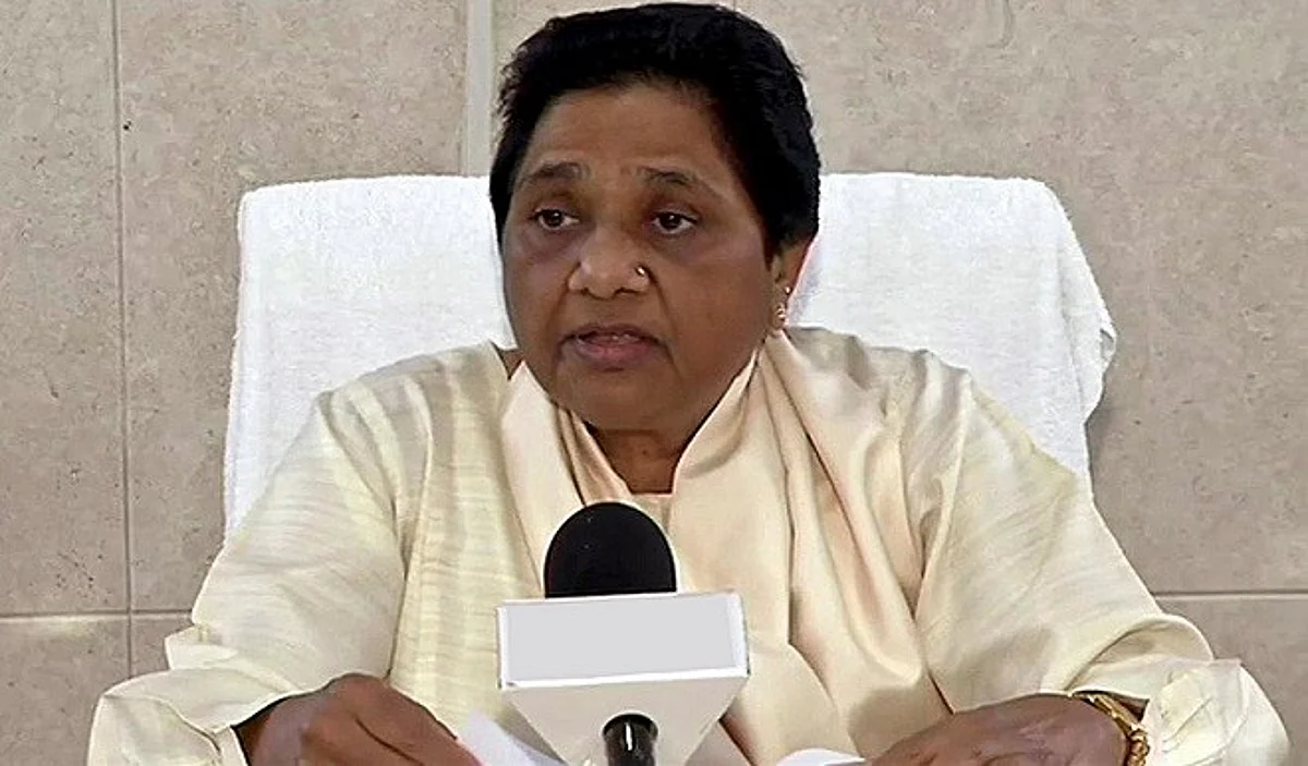 कोरोना टीकाकरण कार्यक्रम की स्थिति को लेकर मायावती ने जताई चिंता