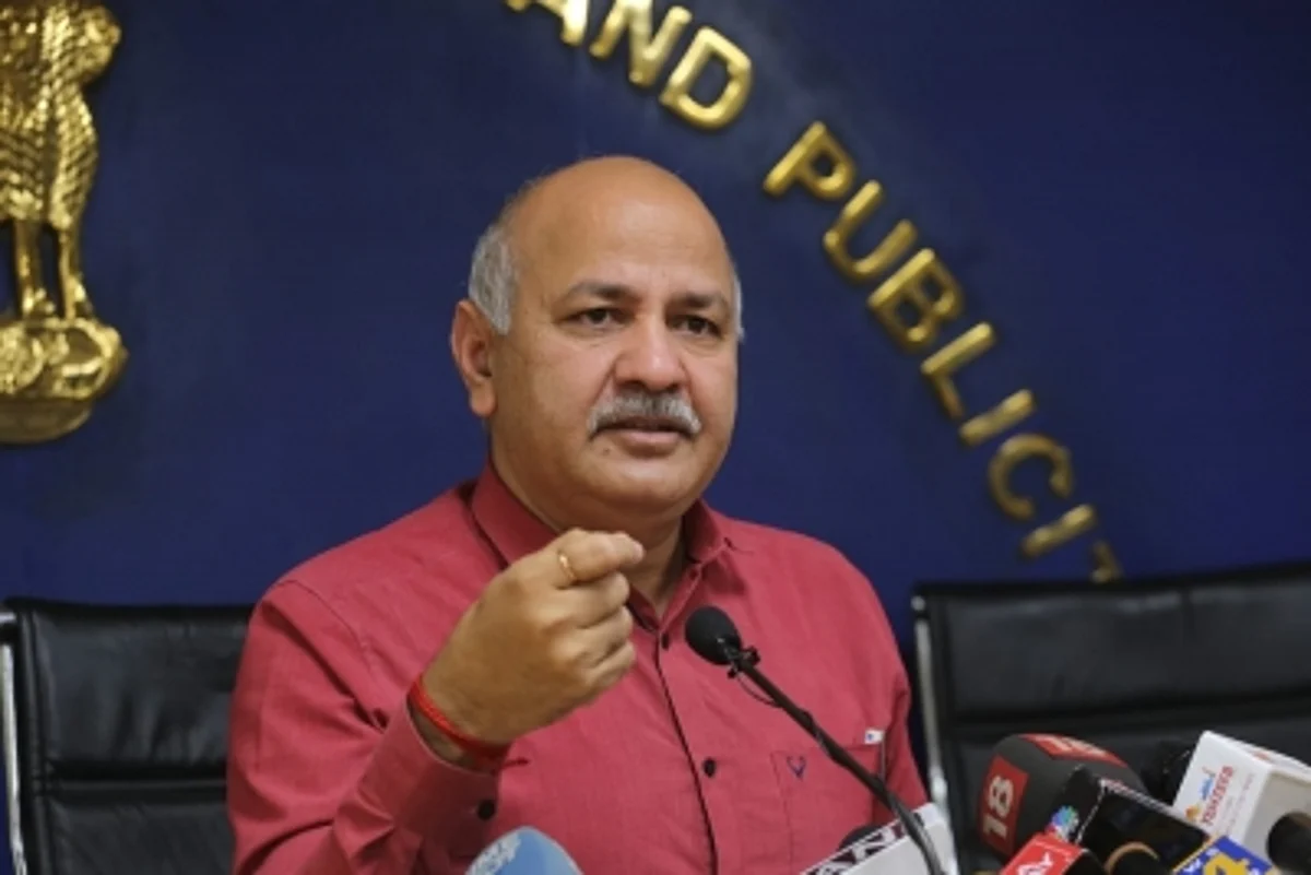 दिल्ली के स्कूलों ने 12वीं की बोर्ड परीक्षा रद्द करने की सिफारिश की : सिसोदिया
