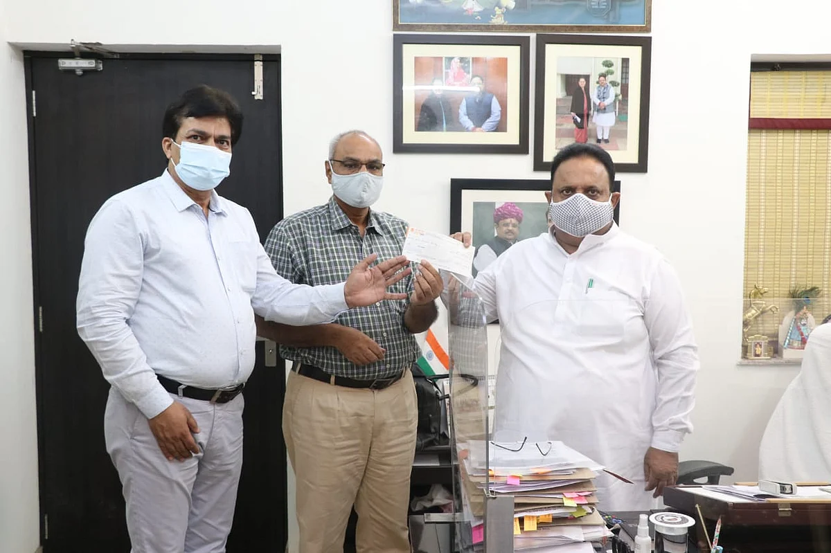 राजस्थान नर्सिंग कॉउन्सिल ने मुख्यमंत्री सहायता कोष में दिया एक करोड़ का चैक