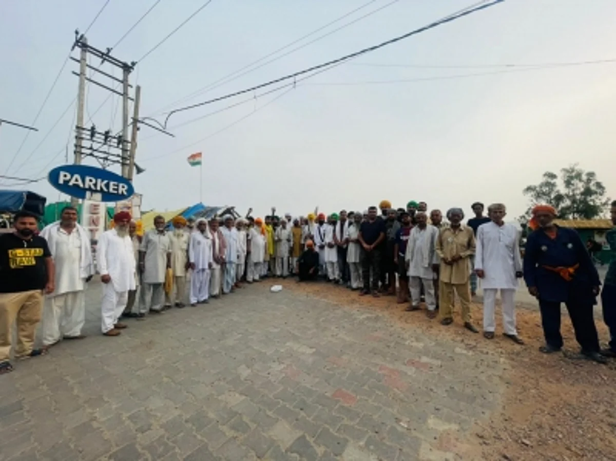 किसानों की तरफ से खुले हैं रास्ते, दिल्ली पुलिस ने कर रखी है बेरिकेडिंग : एसकेएम