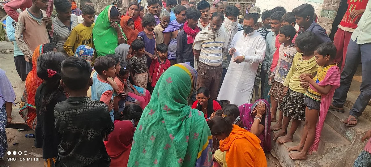 एक साथ निकली पांच बच्चों की अर्थी, सैकड़ों घर में नहीं जले चूल्हे
