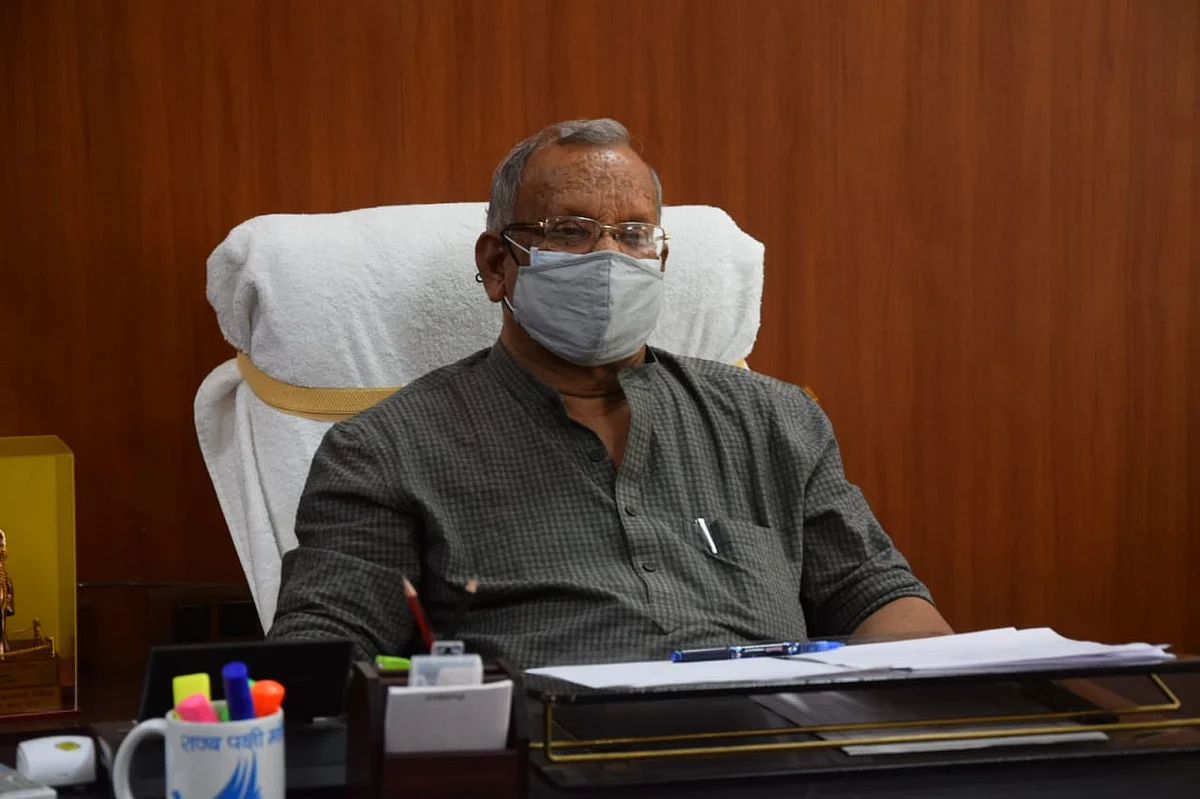 कंटोनमेंट जोन में दो बार कराएं सेनिटाइजेशन: तारकिशोर प्रसाद