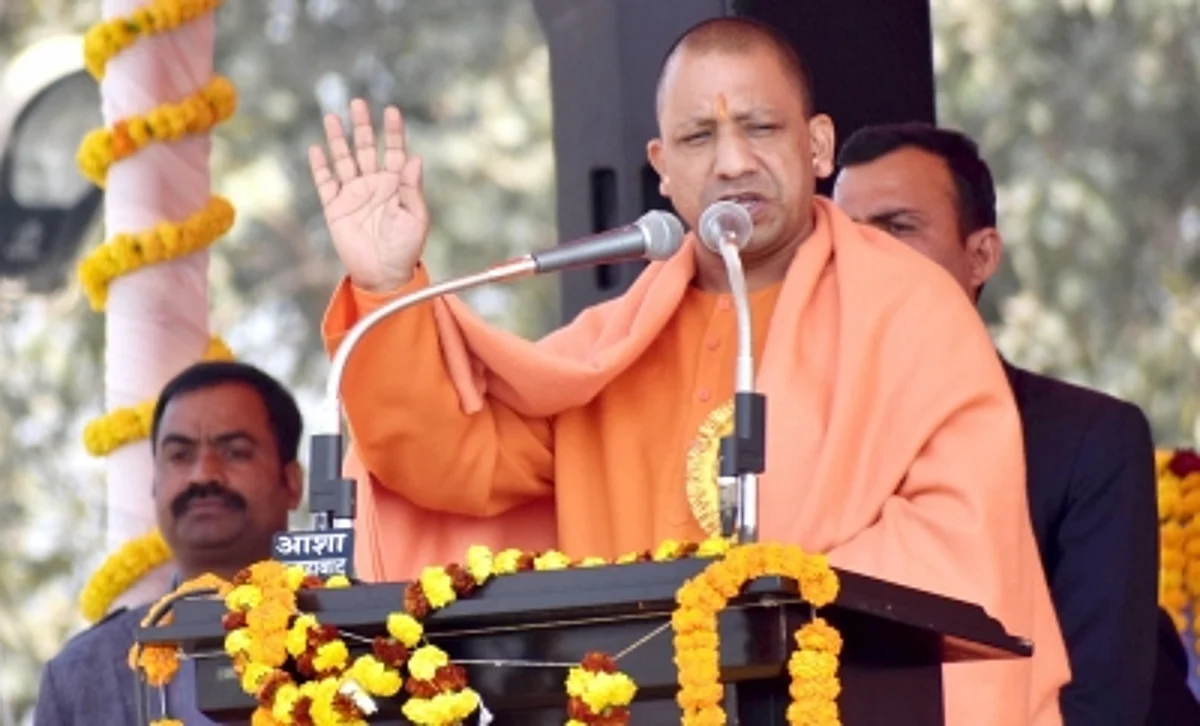 गांवों में कोरोना के हालत से निपटने के लिए योगी ने सीनियर आईएएस अफसरों सौंपी कमान