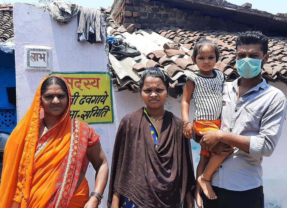 रायपुर : 31 साल के भूपेंद्र ने लगवाई कोरोना वैक्सीन