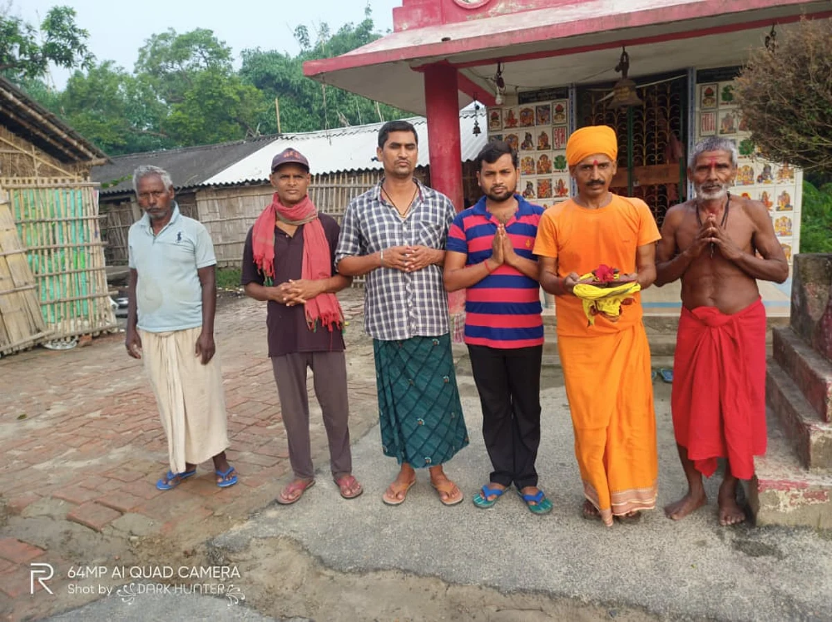 कोरोना समाप्ति को लेकर योग साधक का चरण पादुका यात्रा
