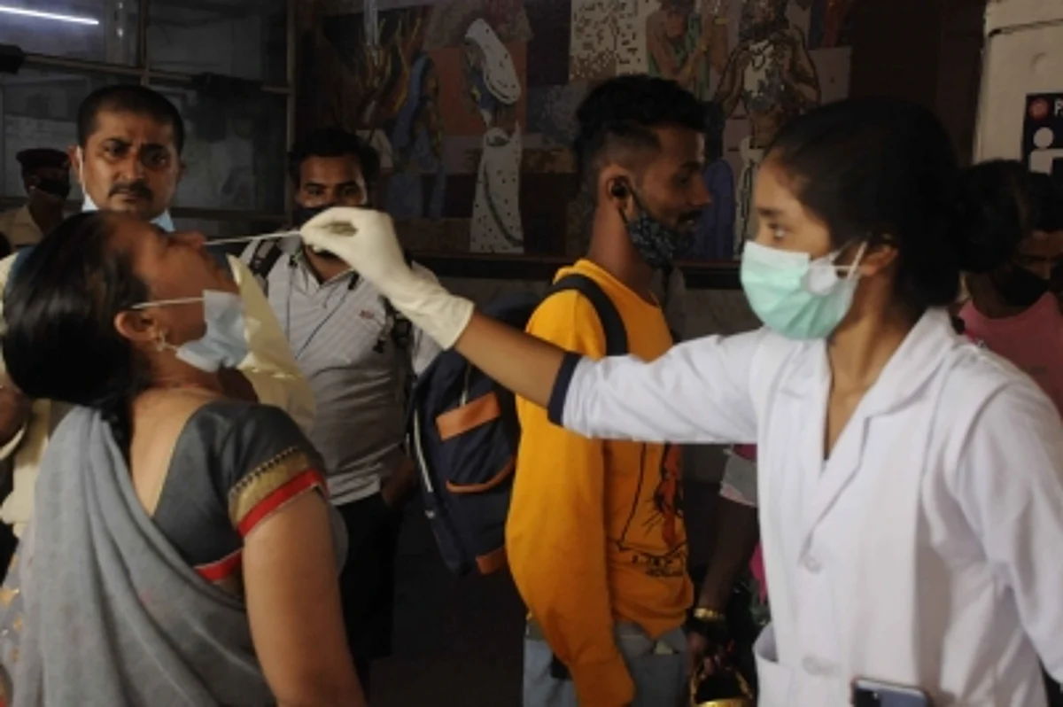 बिहार में कोरोना के नए मरीजों की संख्या में कमी, लेकिन कम नहीं हो रही मौतें