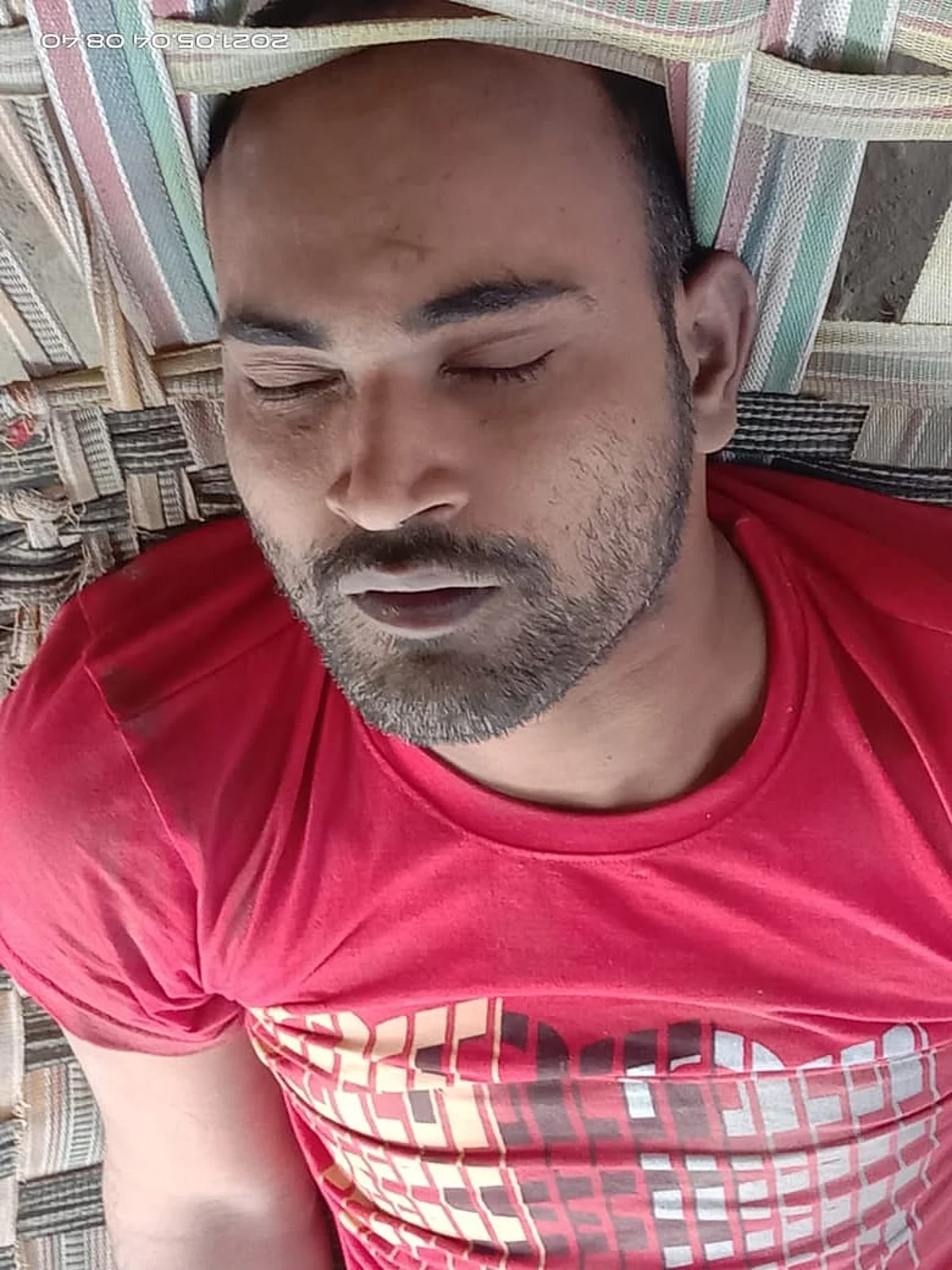 बगहा के बथुवरिया थाना के वृति टोला में युवक का शव मिला, जांच मे जुटी पुलिस