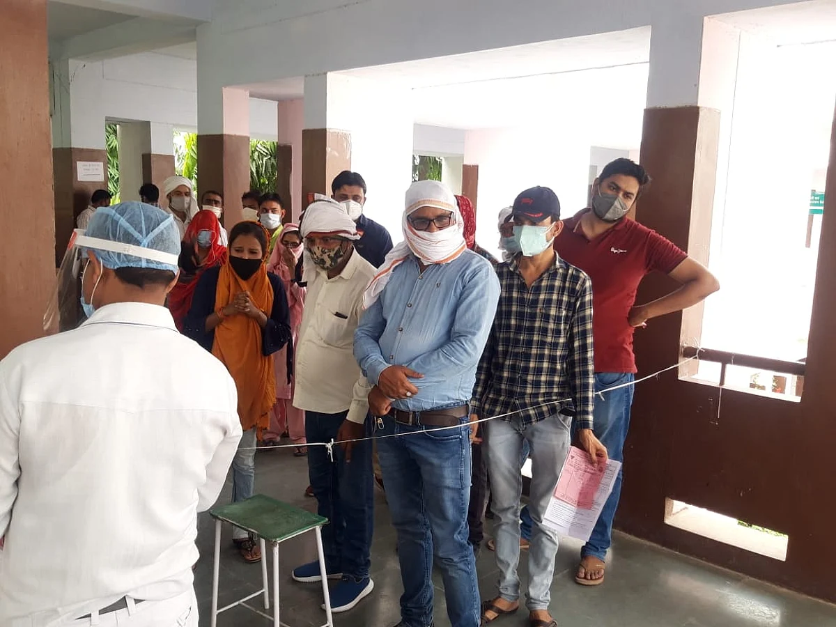 हमीरपुर :सात दिन में कम हुई कोरोना संक्रमण की रफ्तार