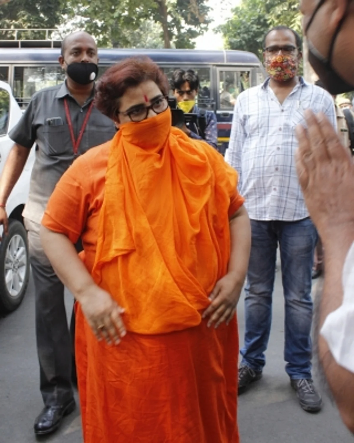 प्रज्ञा का दावा, गो मूत्र लेती हूं इसलिए कोरोना नहीं हुआ !