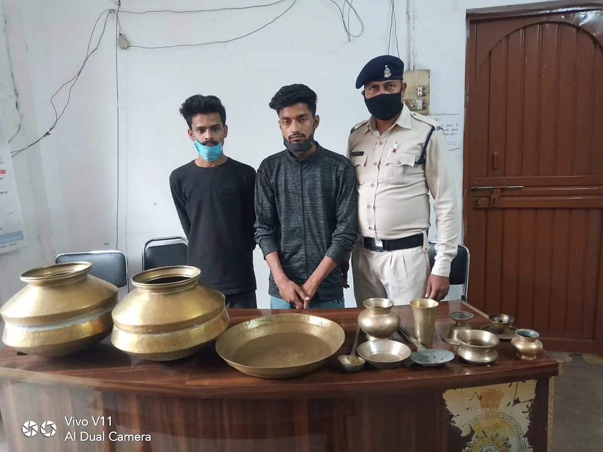 भिलाई : भिलाई-3 मे पकडे गये आठ शातिर चोर