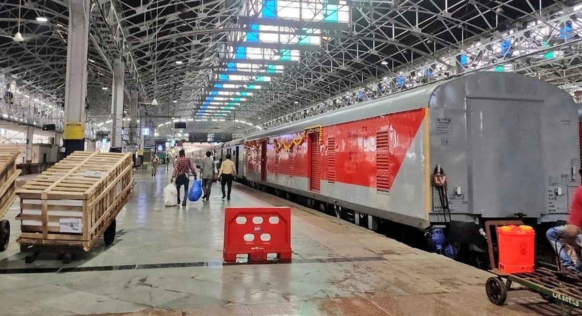 पश्चिम रेलवे ने लीज टेंडरों से अर्जित राजस्व में दर्ज की वृद्धि