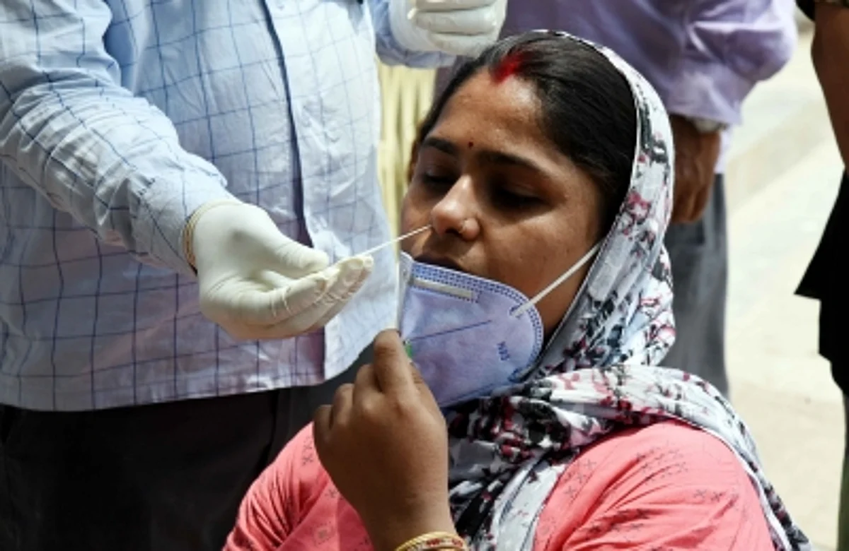 कर्नाटक में प्रवेश करने के लिए नेगेटिव कोविड रिपोर्ट अनिवार्य
