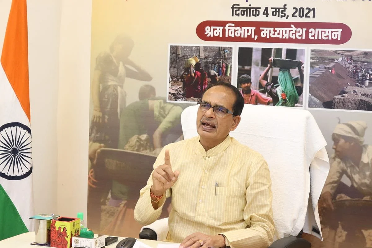 मुख्यमंत्री शिवराज ने 16 हजार 844 गरीबों को दिया संबल, 379 करोड़ रुपये खातों में भेजे