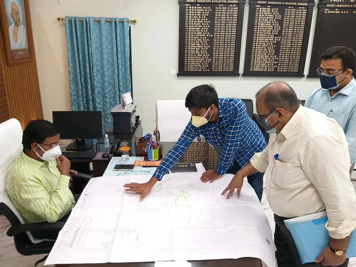 डीएम ने शहर में वुडको द्वारा नाला निर्माण कार्यों की समीक्षा बैठक कर दिये आवश्यक निर्देश
