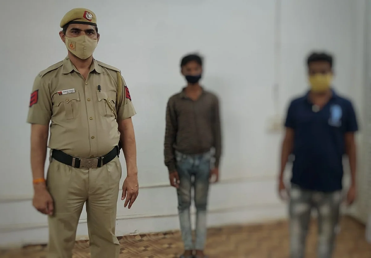 लापता बच्चे को पुलिस ने परिवार से मिलवाया