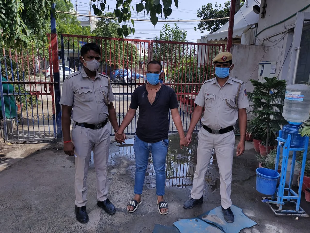 पारिवारिक झगड़े में पत्नी की पेपर कटर से गला रेतकर हत्या