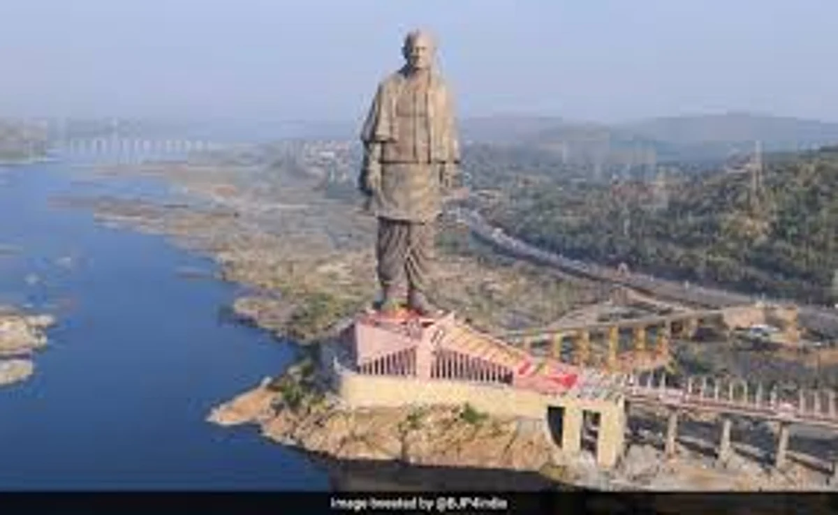 धार्मिक स्थल अभी रहेंगे बंद, कल से पर्यटकों के लिए खुलेगी स्टैच्यू ऑफ यूनिटी