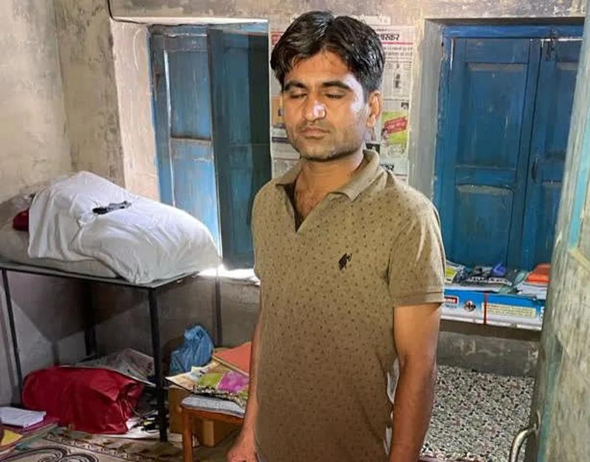 मनरेगा में हाजिरी के नाम पर पच्चीस सौ रुपये की घूस लेते एलडीसी गिरफ्तार