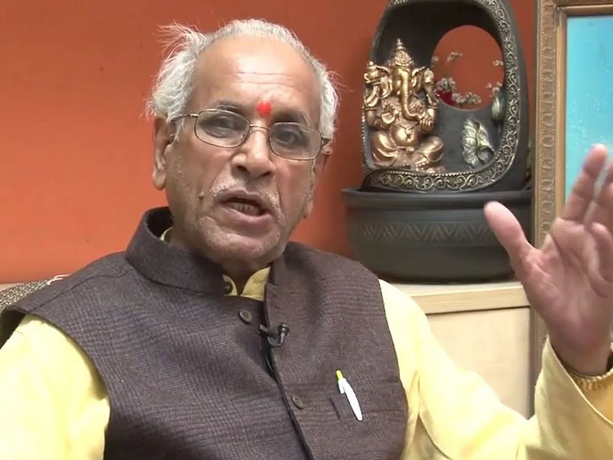 चंपत राय के खिलाफ आपत्तिजनक पोस्ट करने पर महिला समेत तीन के खिलाफ मुकदमा