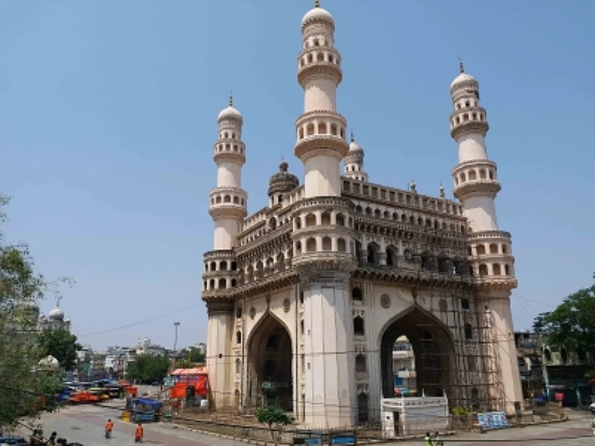 तेलंगाना ने प्रतिबंधों में ढील और गतिविधियों की अनुमति दी