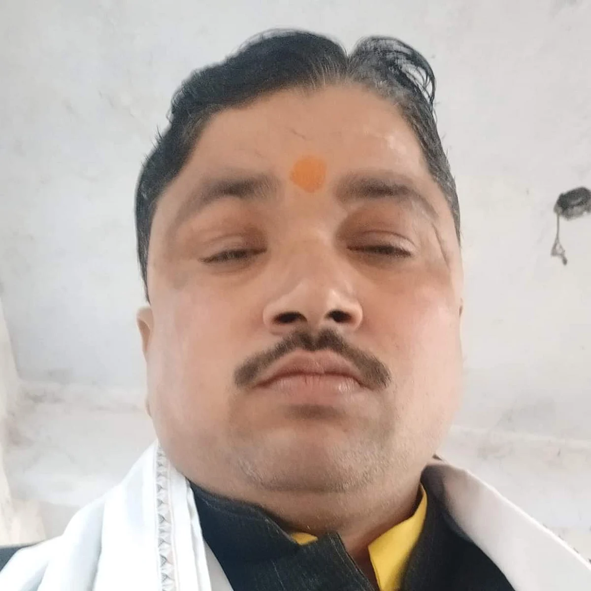 सुलतानपुर : युवक की गोली मारकर हत्या,गांव में फोर्स तैनात