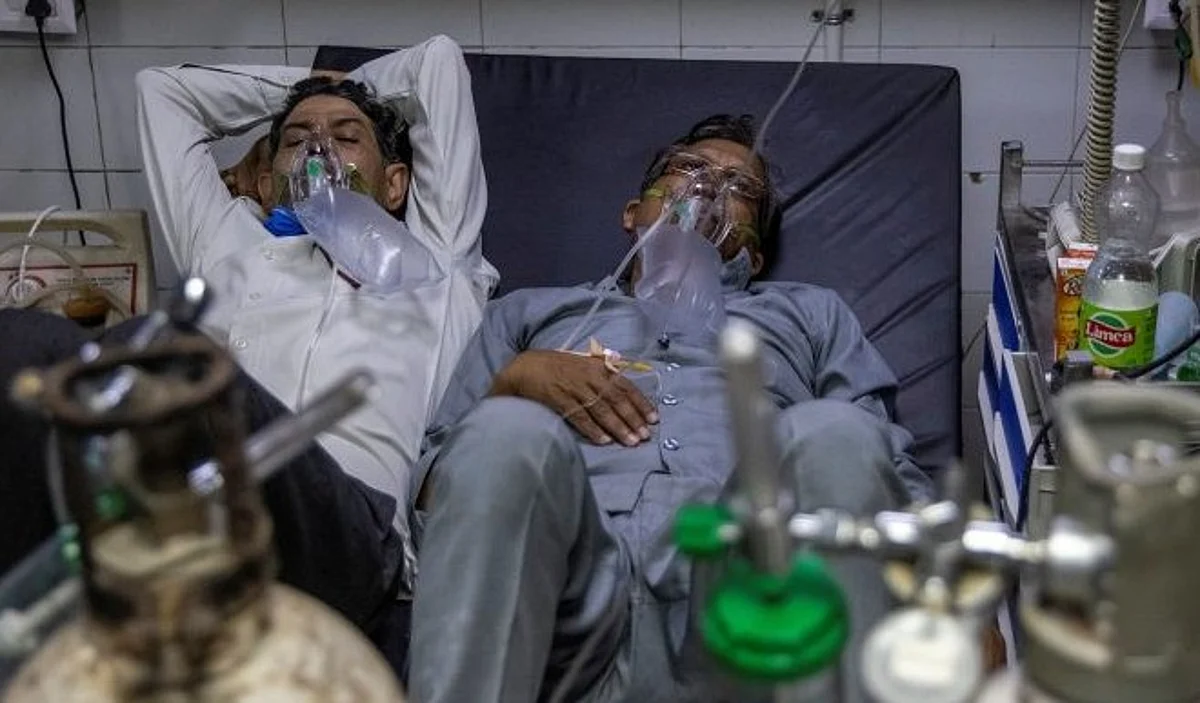 भारत में 63 दिनों बाद 1 लाख से कम कोरोना के मामले, 86,498 नए केस, 2123 लोगों की मौतें