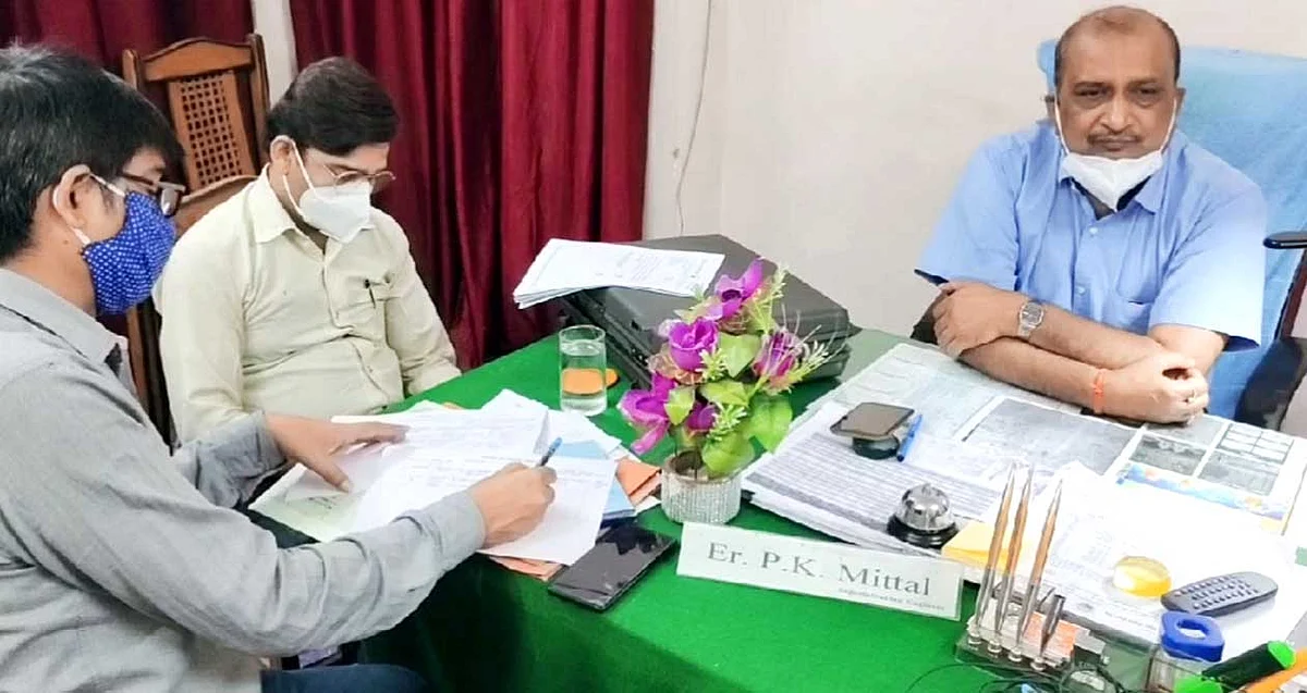 विद्युत विभाग ने तीन सौ कनेक्शन काट कर की 12 लाख बकाया राजस्व की वसूली