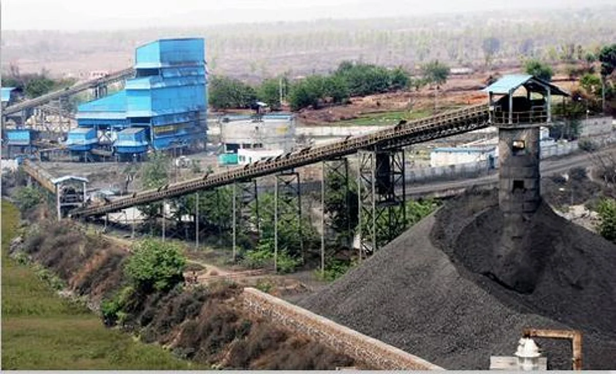 रायगढ़ : जेएसडब्ल्यू मोनेट प्लांट में दुर्घटना, 5 लोग झूलसे